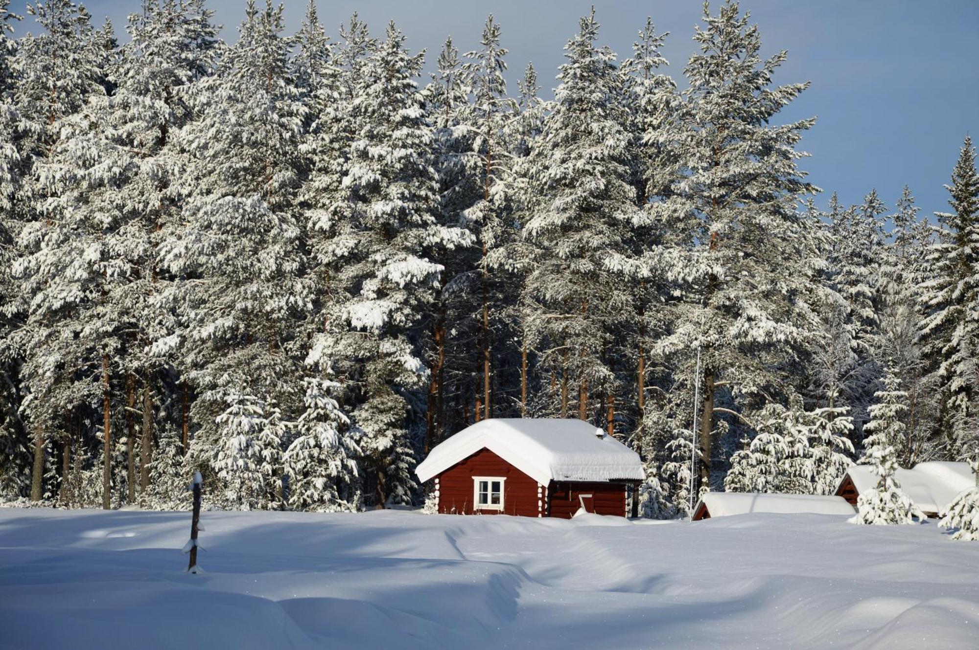Hytte Anno 1721 Uten Internett, Strom, Vann - Men Med Rodmalt Utedo Ljørdal Kültér fotó