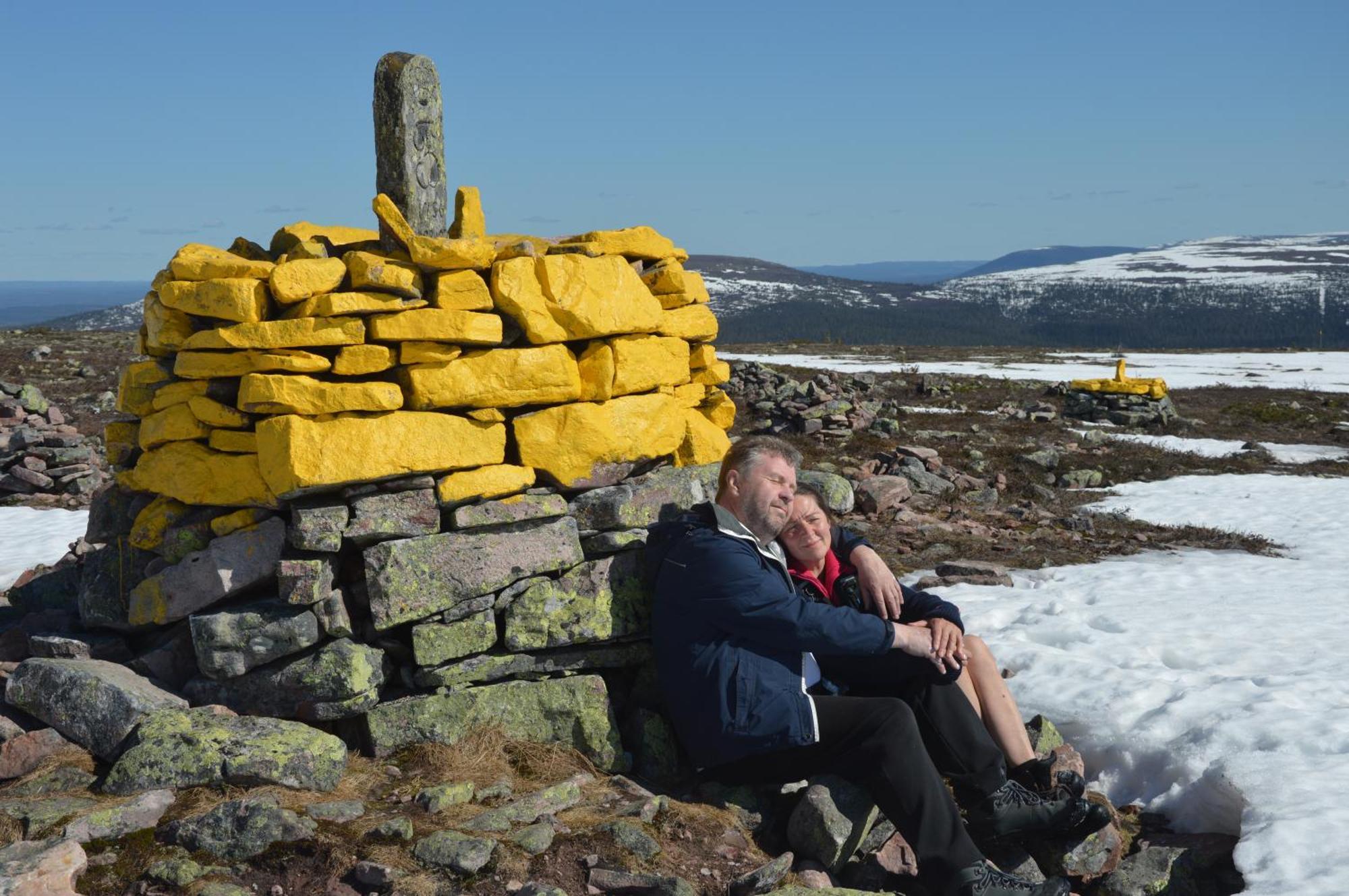 Hytte Anno 1721 Uten Internett, Strom, Vann - Men Med Rodmalt Utedo Ljørdal Kültér fotó