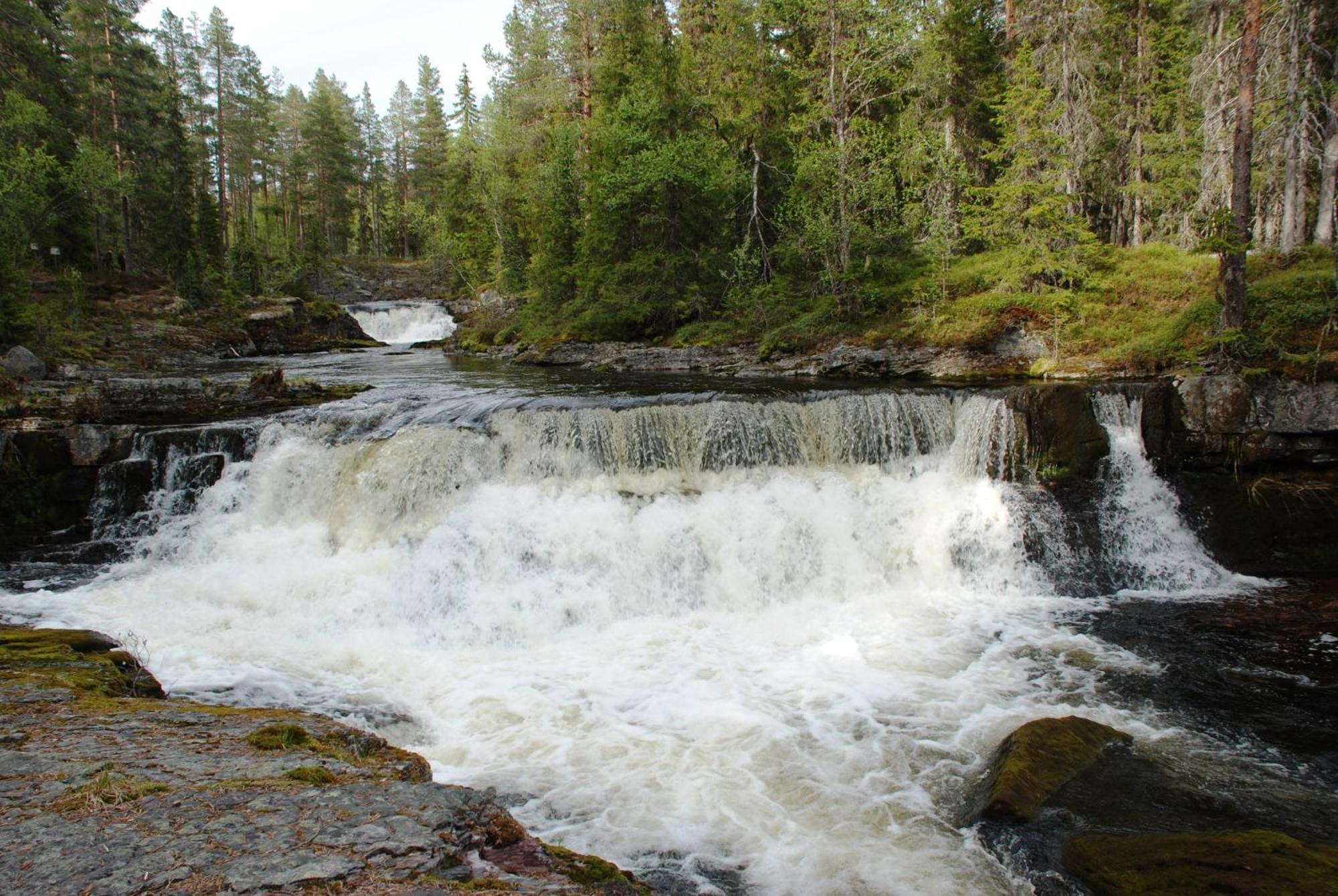 Hytte Anno 1721 Uten Internett, Strom, Vann - Men Med Rodmalt Utedo Ljørdal Kültér fotó